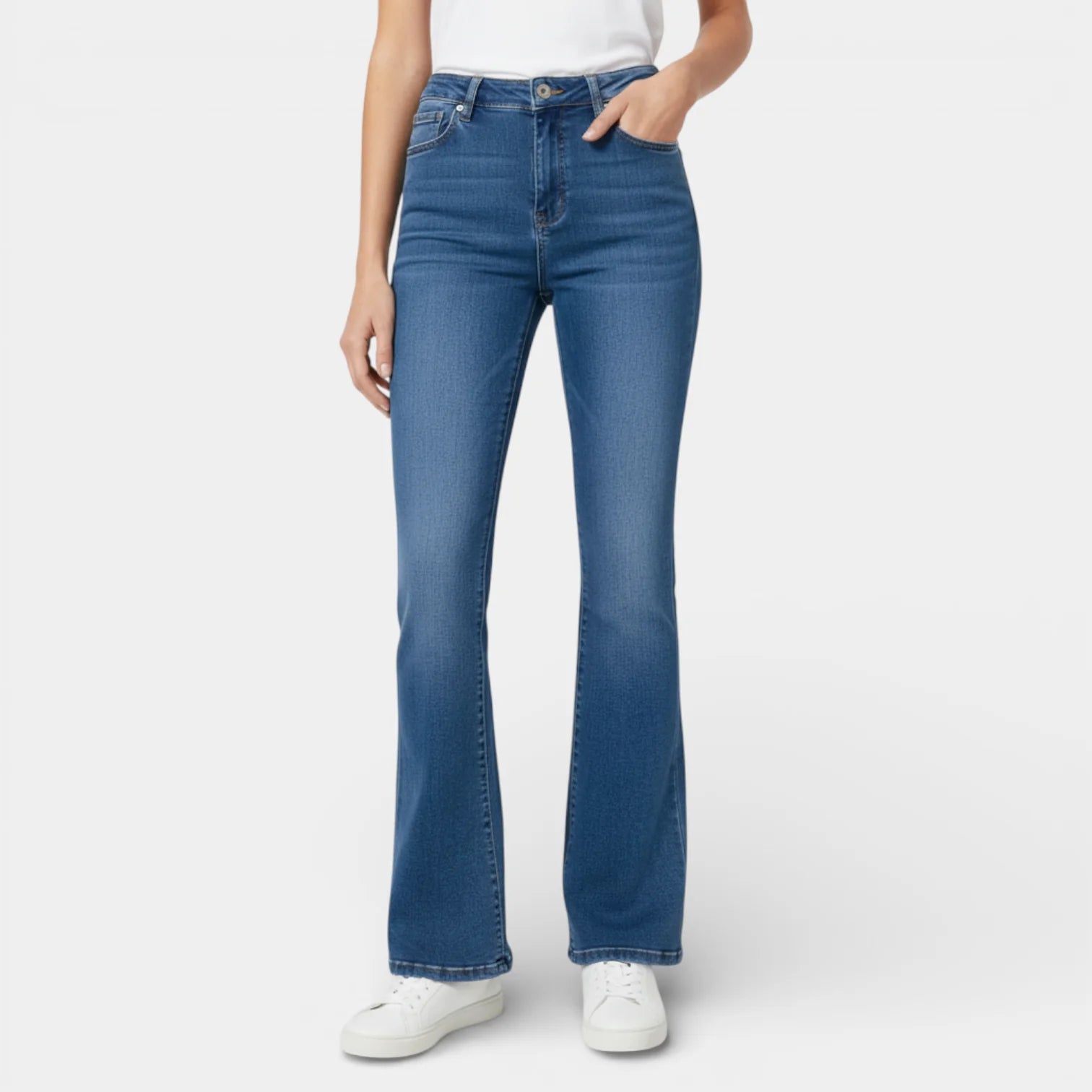 Flared Women's Jeans - Five Pocket Design - Regular Fit Denim for Casual Wear