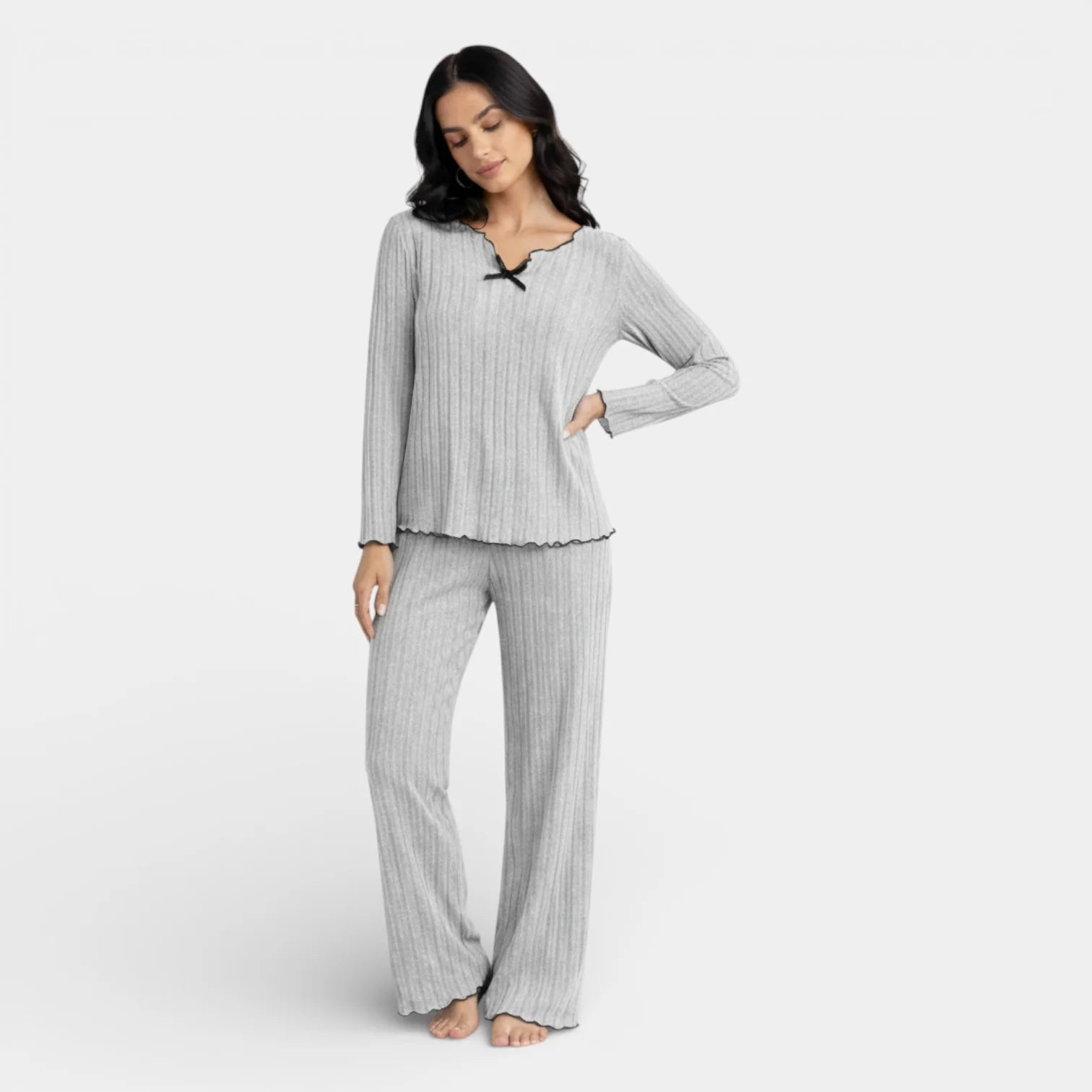 Ribbed Knit Long Sleeve Women's Pajama Set with Lettuce Trim for Comfortable Sleepwear and Relaxation