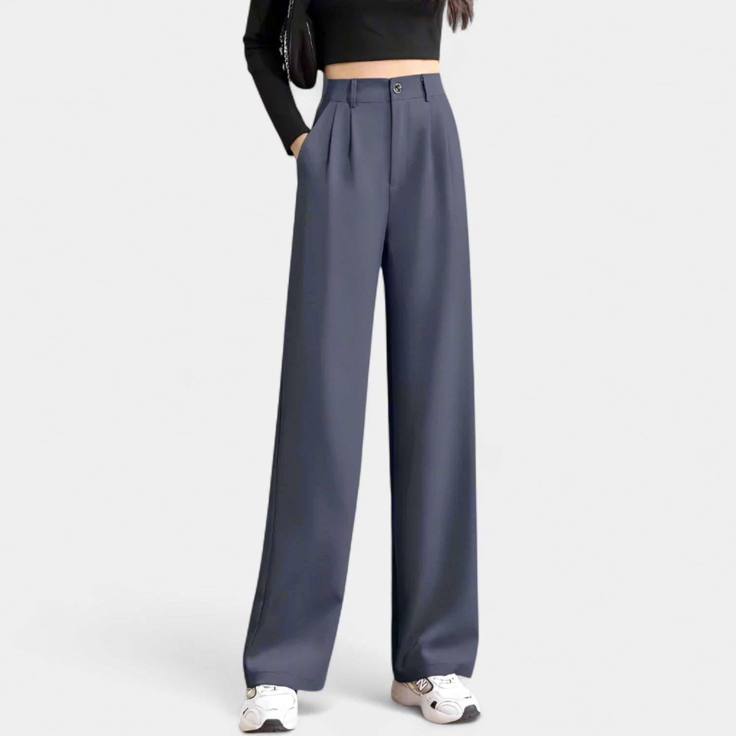 Wide-Leg Full-Length Trousers for Women with Front Pleats and Slanted Pockets - Casual or Office Wear