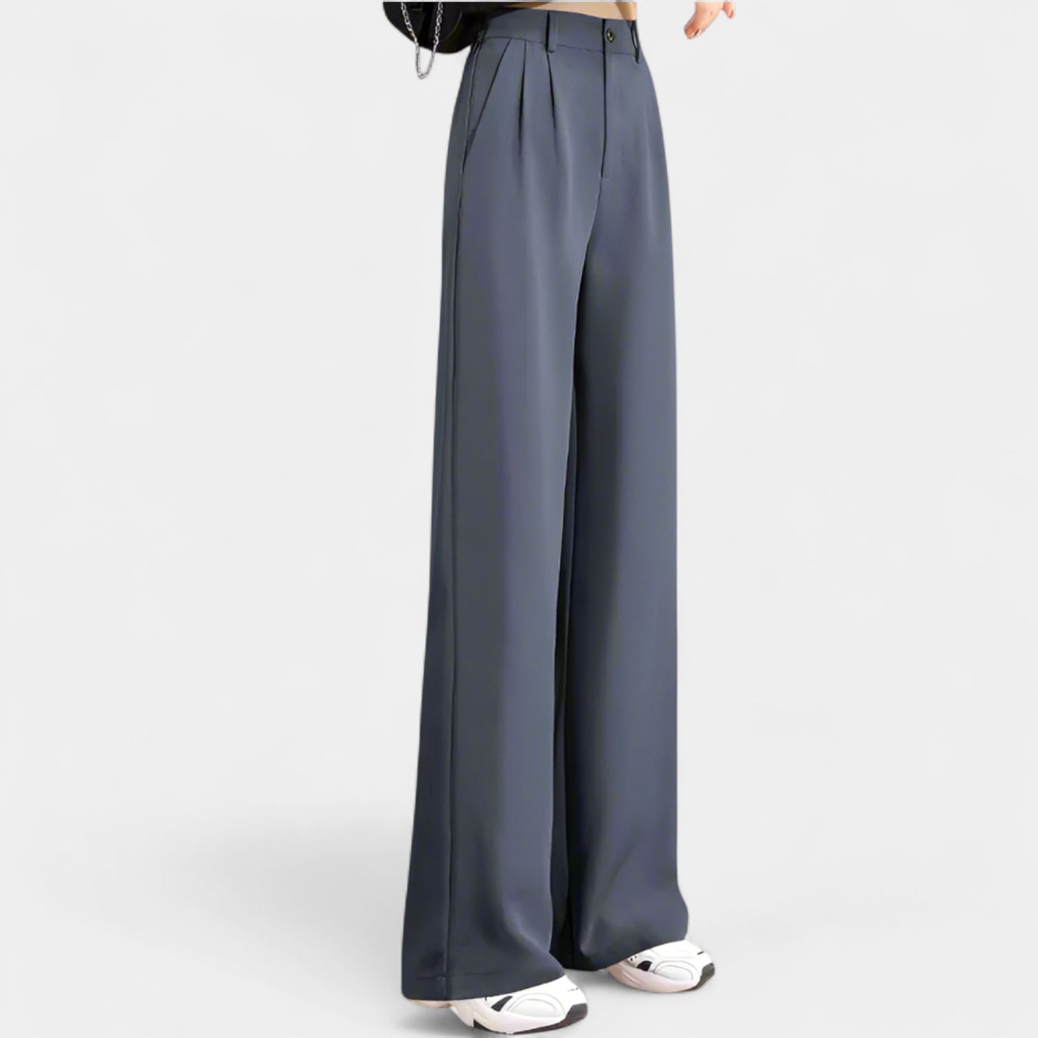 Wide-Leg Full-Length Trousers for Women with Front Pleats and Slanted Pockets - Casual or Office Wear