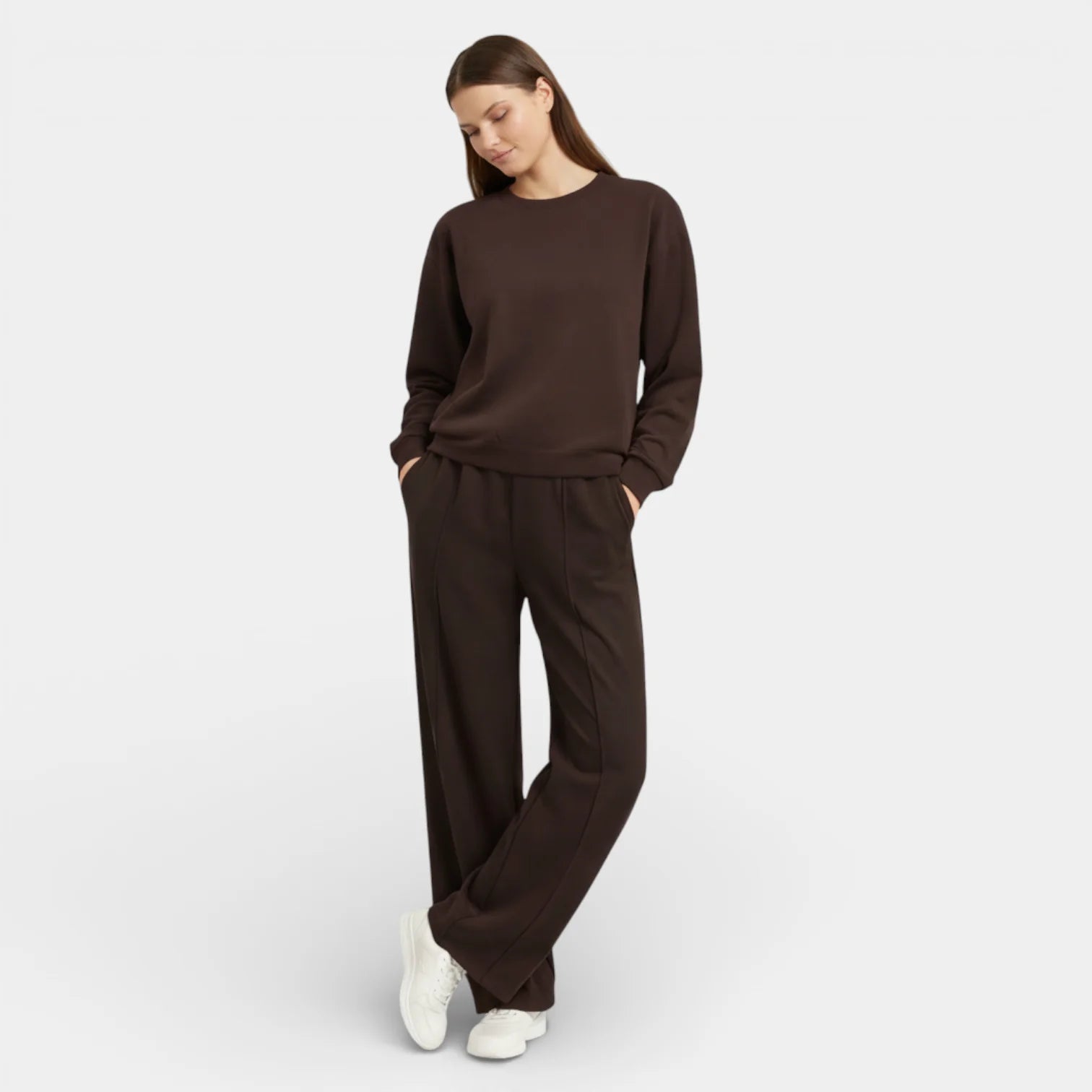 Women's Cozy Cotton Pullover Sweatshirt and Straight-Leg Pants Set for Casual Wear and Relaxation